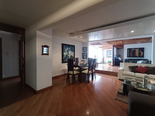 Apartamento en venta en Santa Barbara Alta, Bogotá · foto 7 de 21