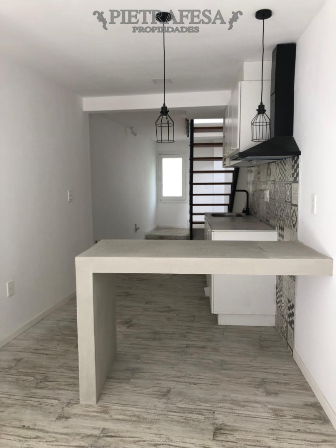 Apartamento 1 dormitorio con vestidor y patio en Punta Gorda · Foto 4
