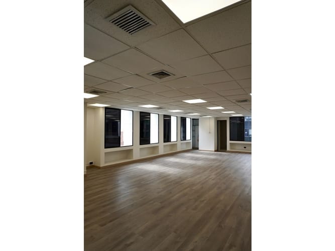 Oficina en venta en El Poblado, Medellín, 127 m² · foto 2 de 6