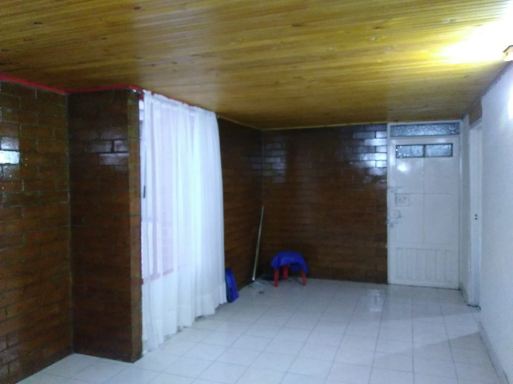 Apartamento en venta en Lago Timiza, Bogotá · foto 3 de 19