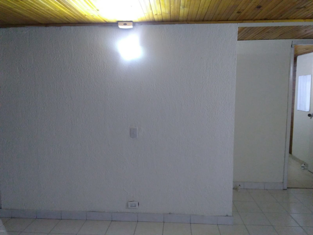 Apartamento en venta en Lago Timiza, Bogotá · foto 4 de 19