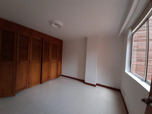 Apartamento en arriendo en Laureles, Medellín · foto 6 de 24