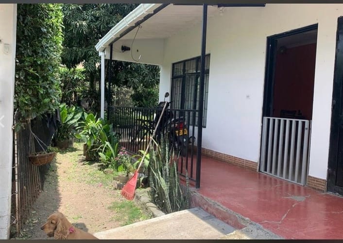 Casa de 4 alcobas en venta en El Salado, Ibagué, 150 m² · foto 4 de 21