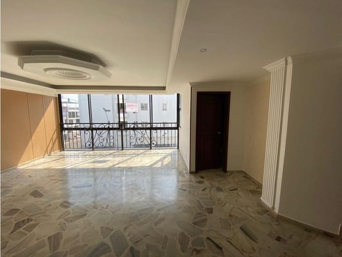 Apartamento de 4 alcobas en venta en El Ingenio, Cali, 168 m² · foto 8 de 21
