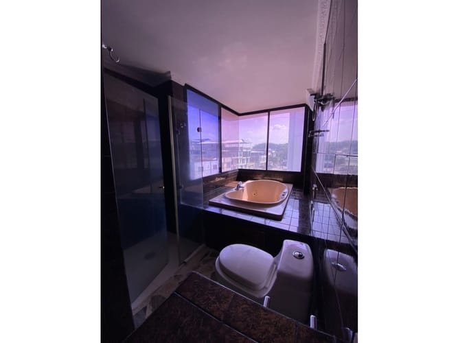 Apartamento de 4 alcobas en venta en El Ingenio, Cali, 168 m² · foto 10 de 21