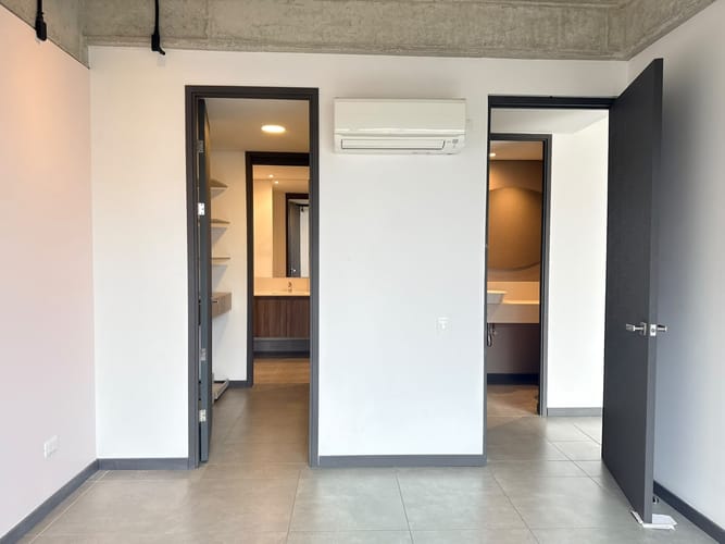 Apartamento de 2 alcobas en arriendo en El Poblado, Medellín, 115 m² · foto 13 de 16