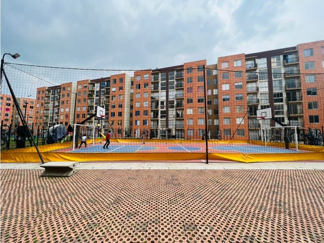 Apartamento de 3 alcobas en venta en La Prosperidad, Madrid, 77 m² · foto 2 de 11