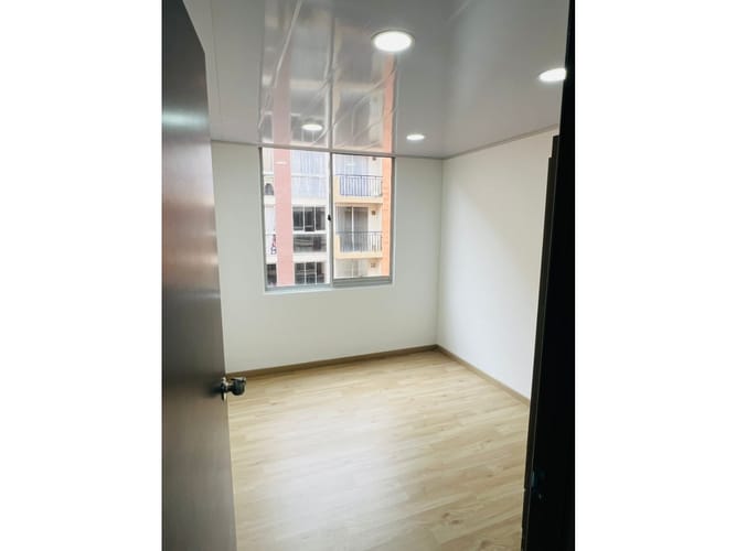 Apartamento de 3 alcobas en venta en La Prosperidad, Madrid, 77 m² · foto 9 de 11