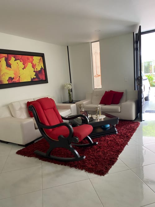 Casa de 4 alcobas en venta en Ub. Entre Rios Et. Ii, Ibagué, 220 m² · foto 2 de 16