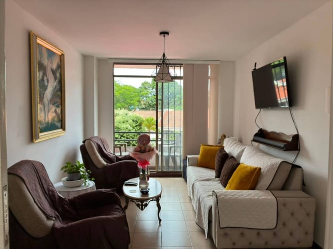 Apartamento de 3 alcobas en venta en El Mirador, Ibagué, 89 m² · foto 5 de 16