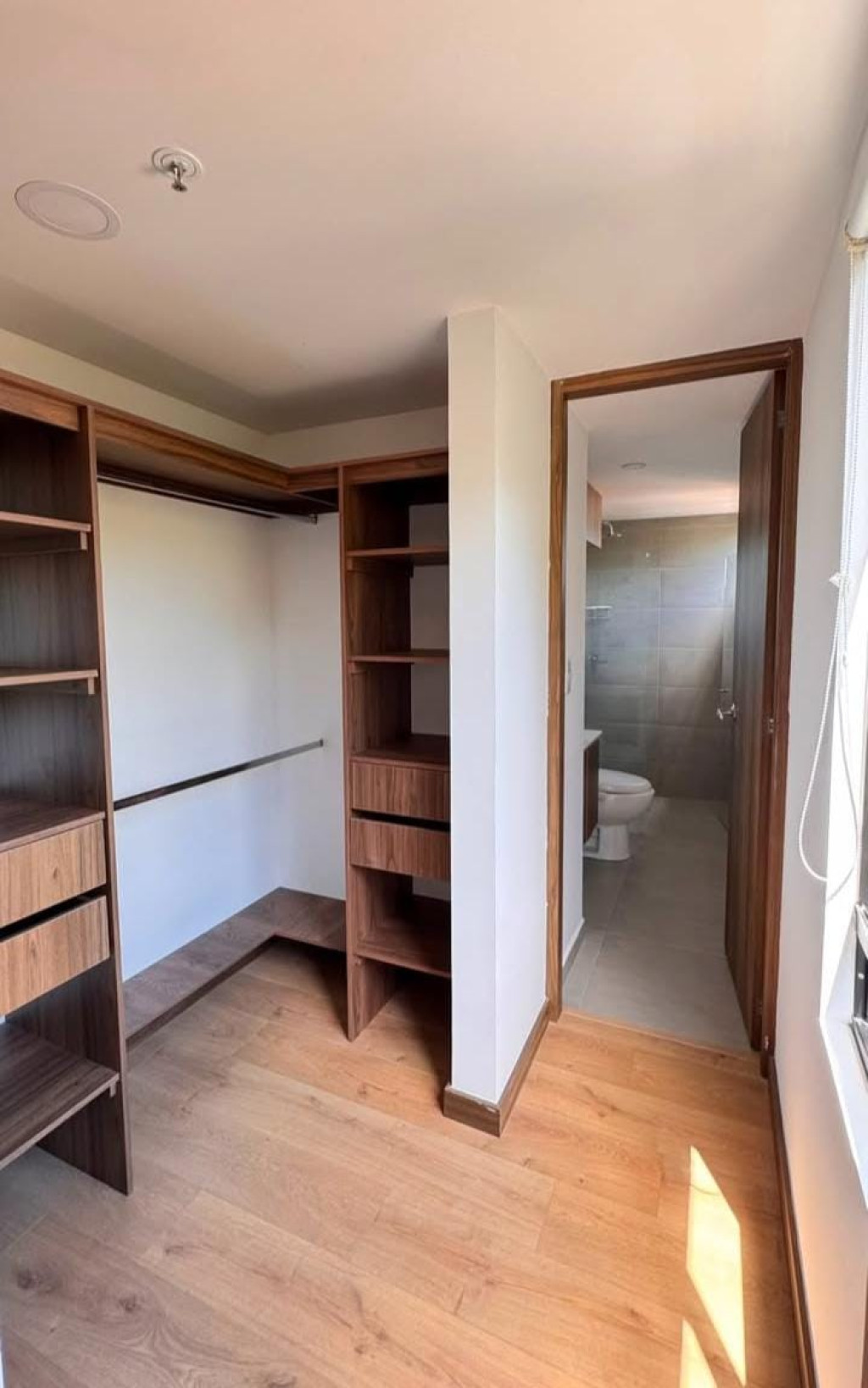 Apartamento en arriendo en Vía Las Palmas, Medellín · foto 4 de 8