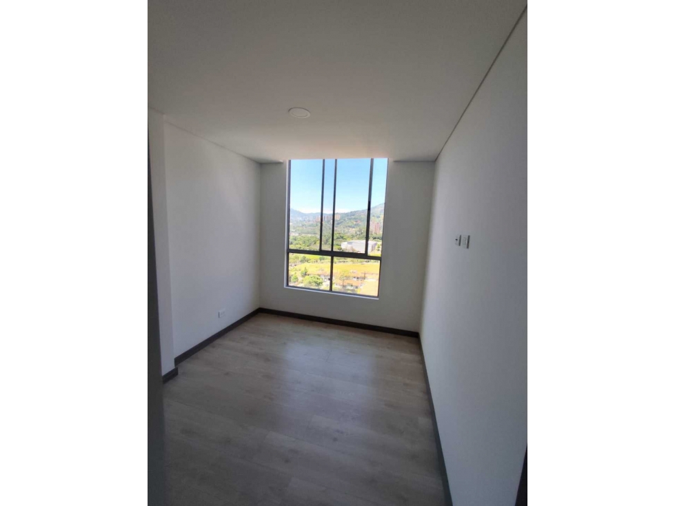 Apartamento en venta en Los Naranjos, Itagüí · foto 8 de 17