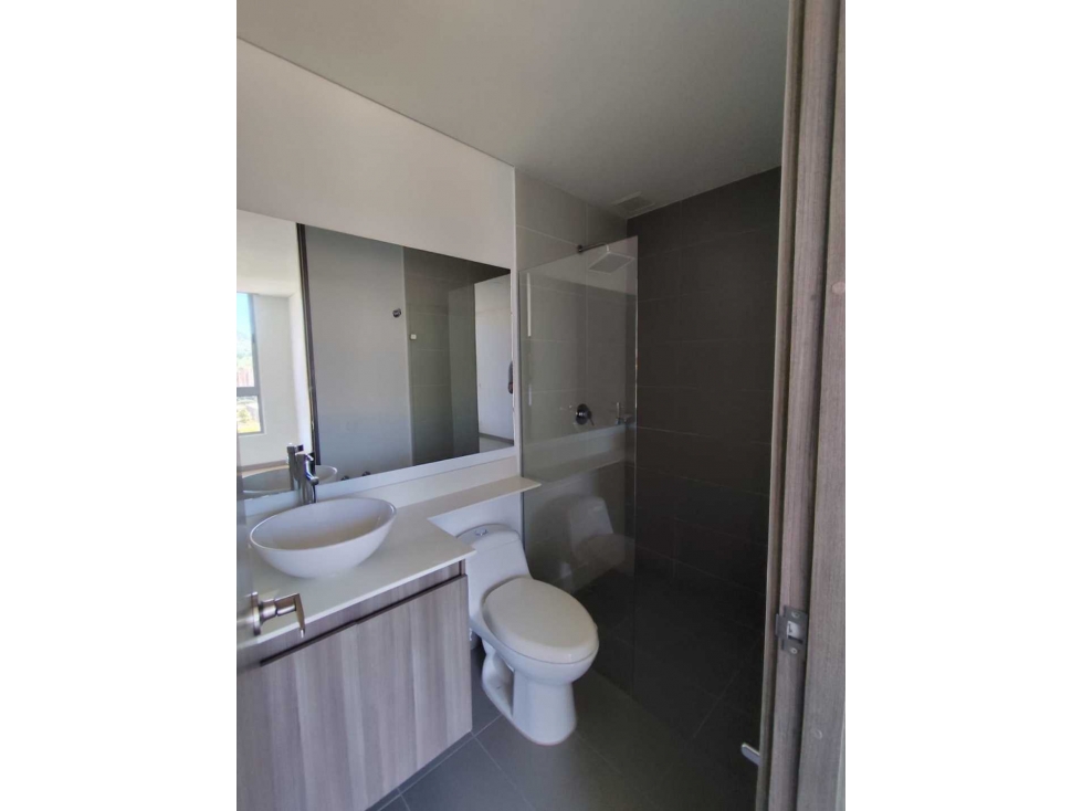 Apartamento en venta en Los Naranjos, Itagüí · foto 12 de 17
