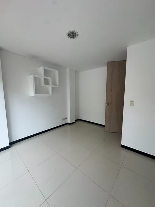 Casa de 3 alcobas en venta en Ub. Entre Rios Et. Ii, Ibagué, 220 m² · foto 3 de 14