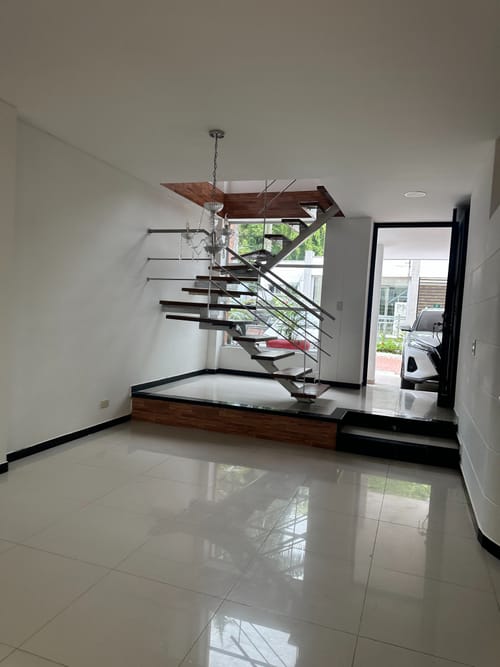 Casa de 3 alcobas en venta en Ub. Entre Rios Et. Ii, Ibagué, 220 m² · foto 4 de 14