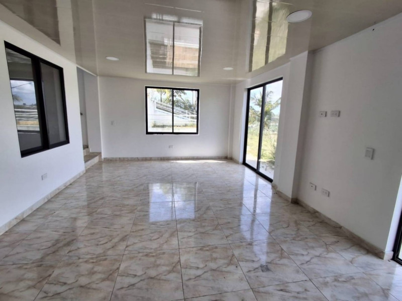 Casa en arriendo en La Industrial, Marinilla · foto 4 de 23