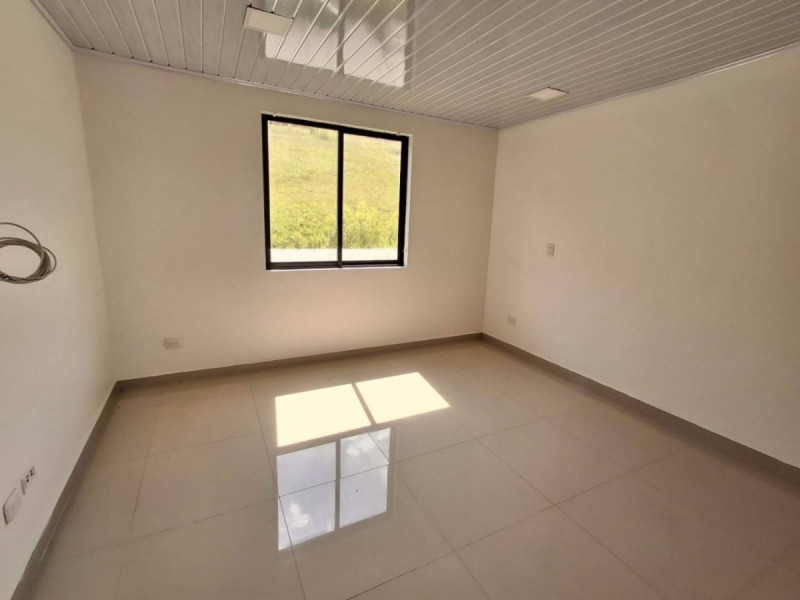 Casa en arriendo en La Industrial, Marinilla · foto 8 de 24
