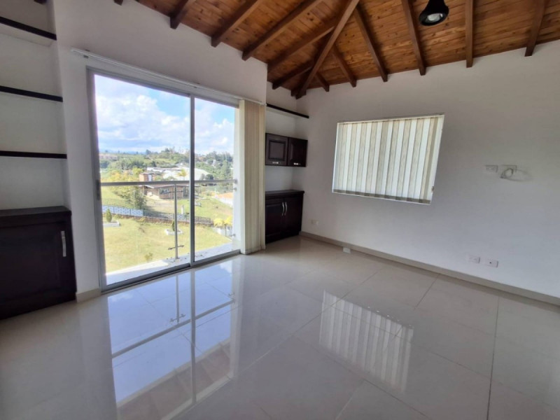 Casa en arriendo en La Industrial, Marinilla · foto 9 de 24
