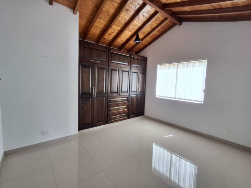 Casa en arriendo en La Industrial, Marinilla · foto 14 de 24