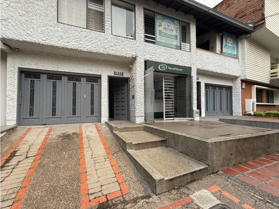 Casa en Arriendo en Laureles, Medellín
