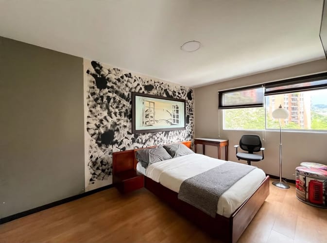 Apartamento de 3 alcobas en arriendo en El Poblado, Medellín, 216 m² · foto 9 de 19