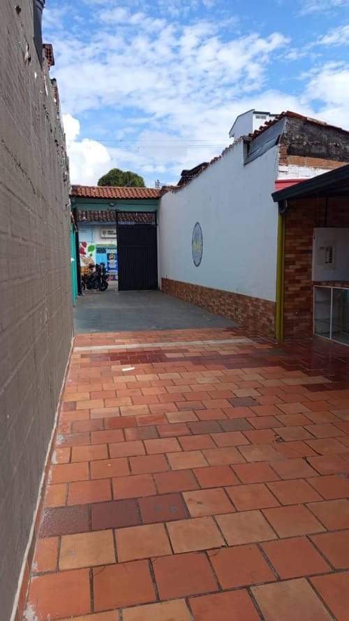 Bodega en arriendo en Ruitoque, Piedecuesta, 300 m² · foto 4 de 16