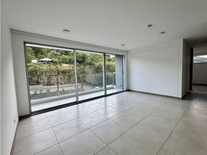 Apartamento de 3 alcobas en venta en Menga, Cali, 87 m² · foto 3 de 24