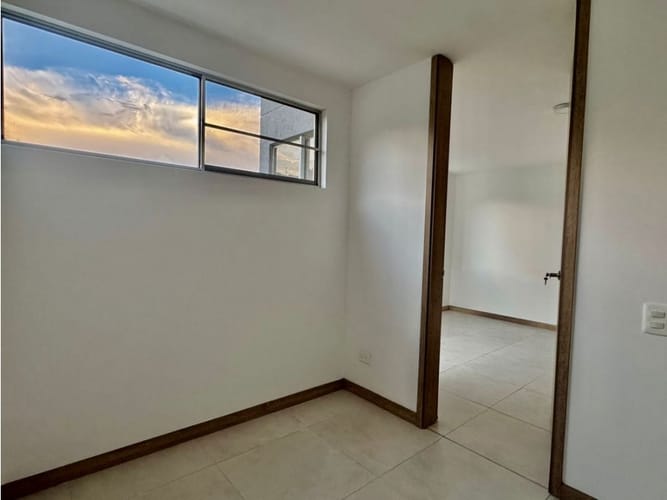 Apartamento de 3 alcobas en venta en Menga, Cali, 87 m² · foto 10 de 24