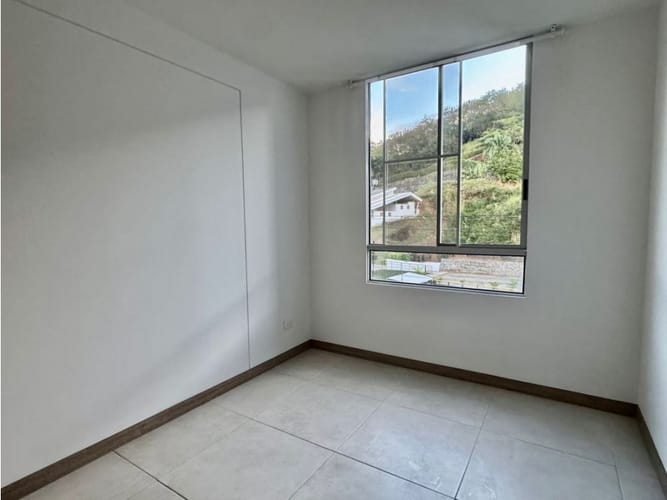 Apartamento de 3 alcobas en venta en Menga, Cali, 87 m² · foto 12 de 24