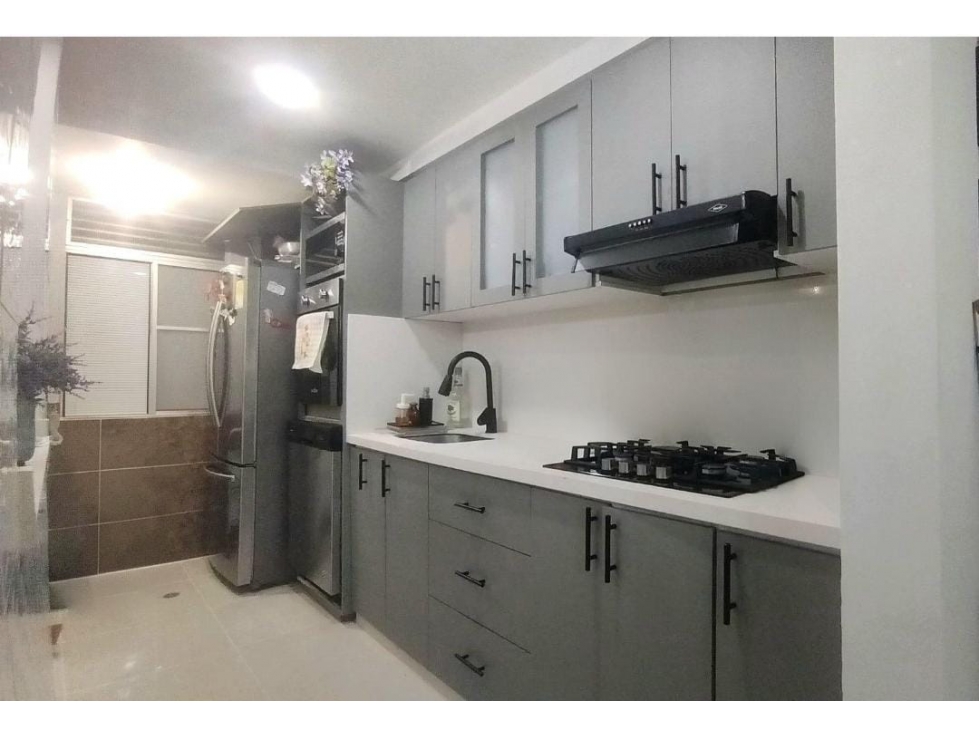 Apartamento en venta en La Hacienda, Cali · foto 2 de 12