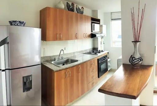 Apartamento de 3 alcobas en arriendo en El Poblado, Medellín, 60 m² · foto 5 de 10