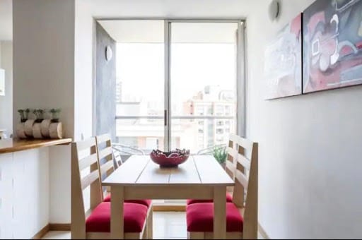 Apartamento de 3 alcobas en arriendo en El Poblado, Medellín, 60 m² · foto 9 de 10