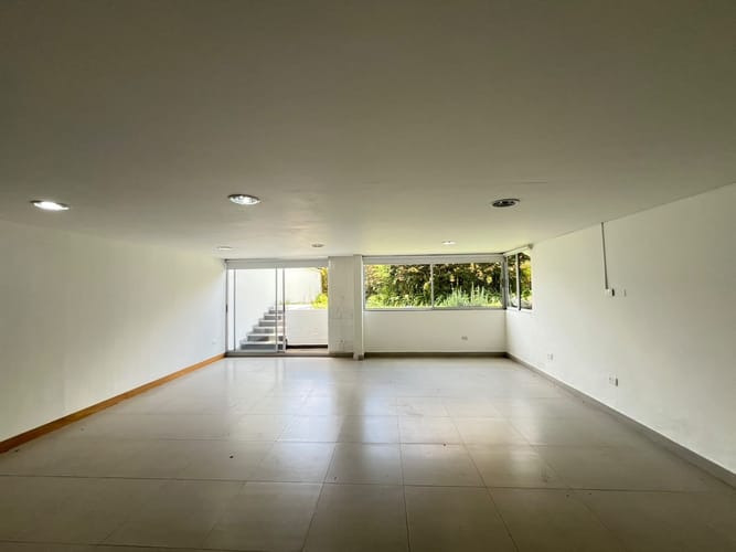 Casa de 3 alcobas en arriendo en El Retiro, 254 m² · foto 2 de 20