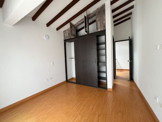 Casa de 3 alcobas en arriendo en El Retiro, 254 m² · foto 13 de 20