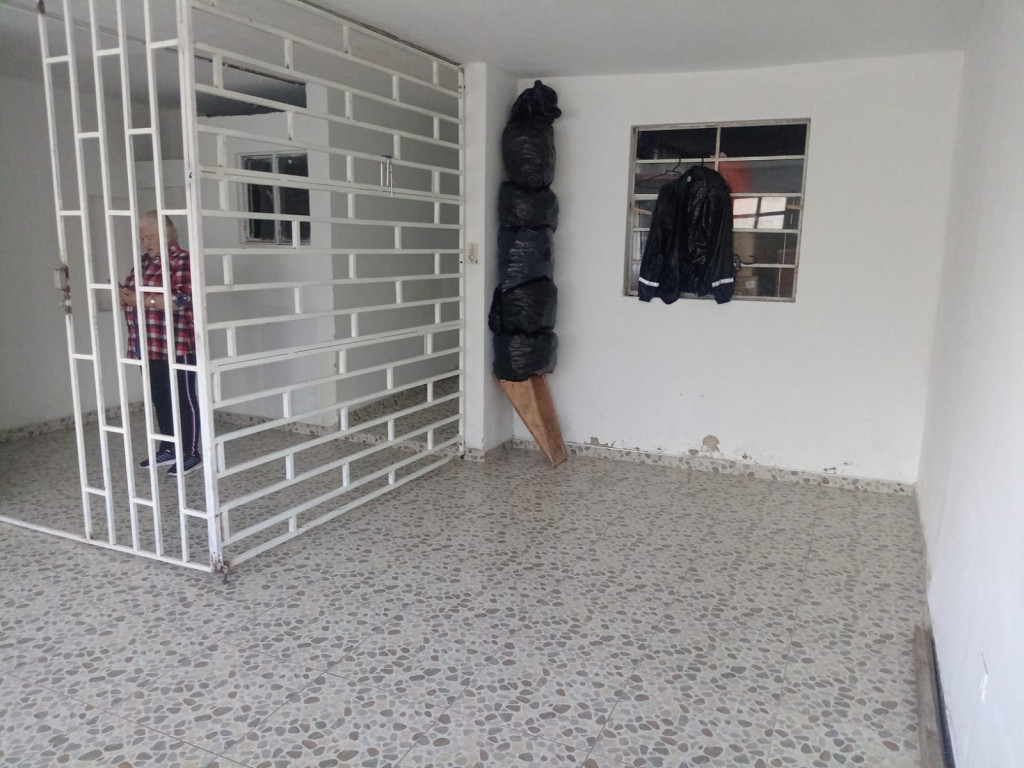 Casa en venta en La Gloria, Bogotá · foto 3 de 24