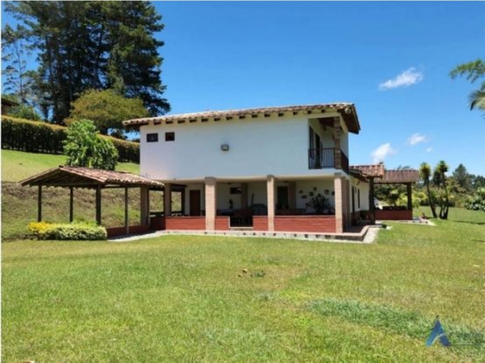 Casa de 3 alcobas en venta en Las Garzonas, Marinilla, 300 m² · foto 5 de 24