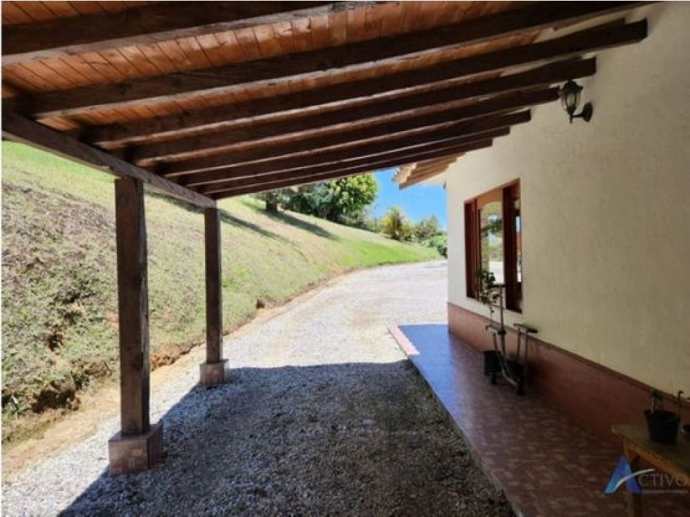 Casa de 3 alcobas en venta en Las Garzonas, Marinilla, 300 m² · foto 8 de 24