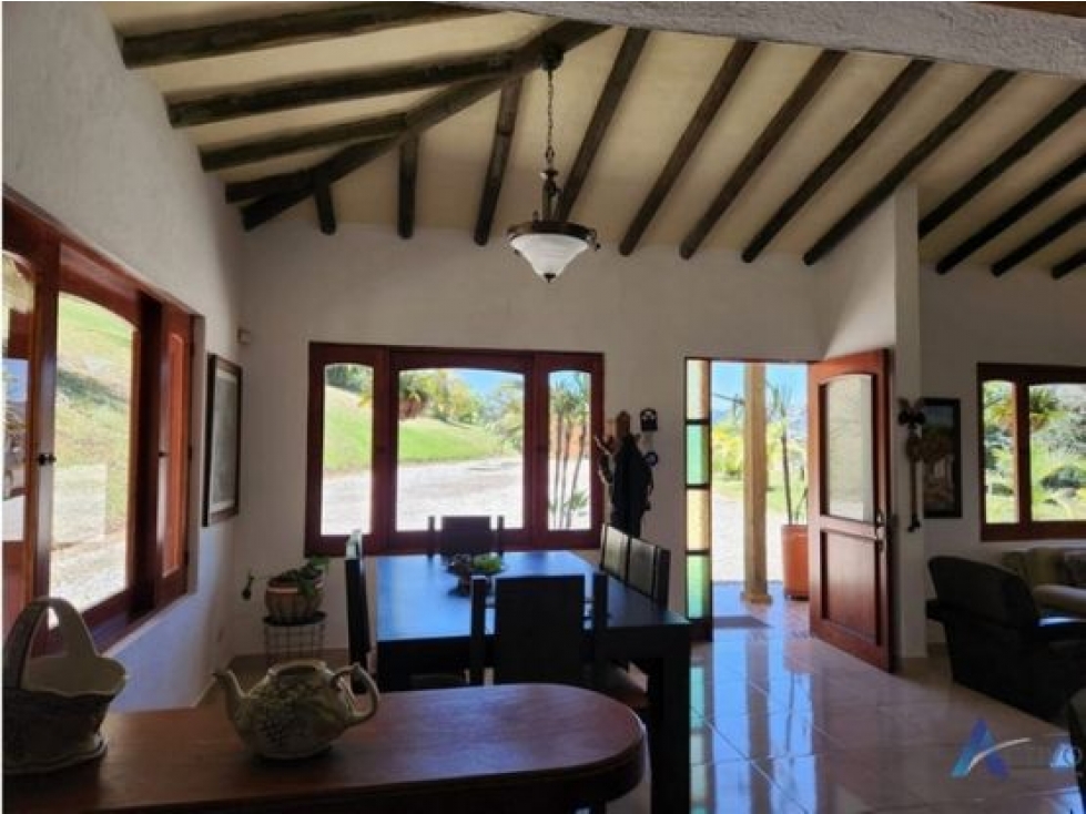 Casa de 3 alcobas en venta en Las Garzonas, Marinilla, 300 m² · foto 9 de 24