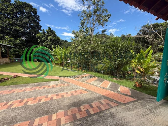 Casa de 3 alcobas en venta en Los Llanitos, Piedecuesta, 250 m² · foto 13 de 24
