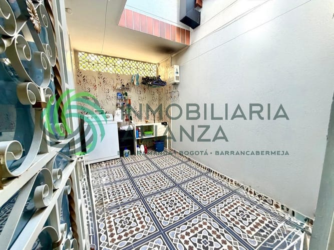 Casa de 3 alcobas en venta en Los Llanitos, Piedecuesta, 250 m² · foto 17 de 24