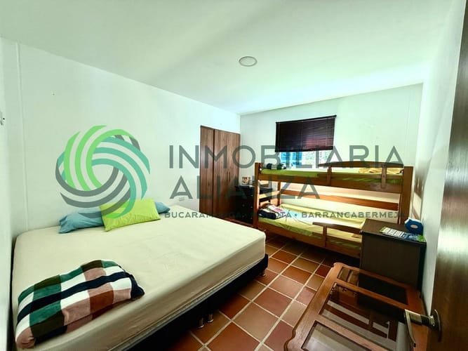 Casa de 3 alcobas en venta en Los Llanitos, Piedecuesta, 250 m² · foto 20 de 24