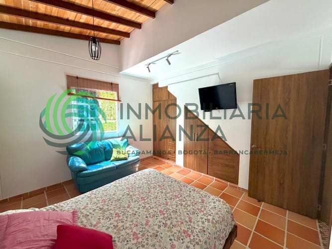 Casa de 3 alcobas en venta en Los Llanitos, Piedecuesta, 250 m² · foto 24 de 24