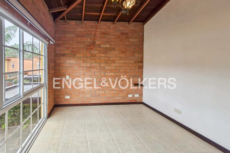 Casa de 3 alcobas en venta en La Milagrosa, La Ceja, 130 m² · foto 9 de 12