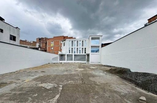 Bodega en arriendo en Viviendas Del Sur, Itagüí, 1080 m² · foto 11 de 17