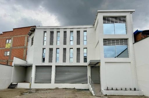 Bodega en arriendo en Viviendas Del Sur, Itagüí, 1080 m² · foto 13 de 17