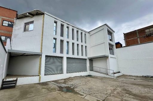 Bodega en arriendo en Viviendas Del Sur, Itagüí, 1080 m² · foto 14 de 17