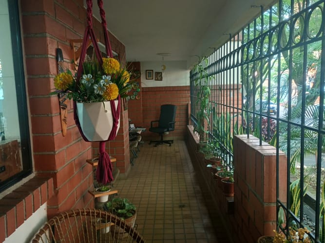 Apartamento de 3 alcobas en venta en Laureles, Medellín, 131 m² · foto 3 de 22
