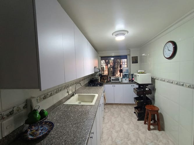 Apartamento de 3 alcobas en venta en Laureles, Medellín, 131 m² · foto 7 de 22
