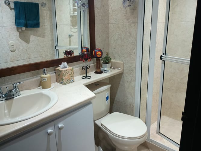 Apartamento de 3 alcobas en venta en Laureles, Medellín, 131 m² · foto 16 de 22