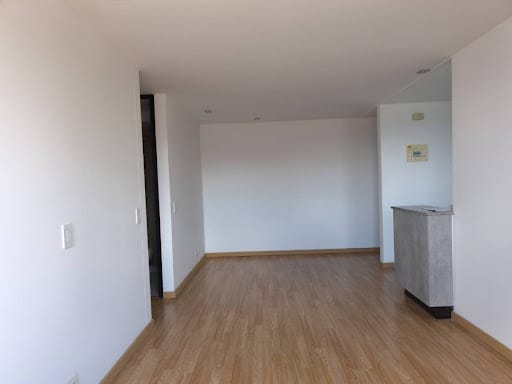 Apartamento de 3 alcobas en venta en Los Alcazares, Sabaneta, 60 m² · foto 2 de 15